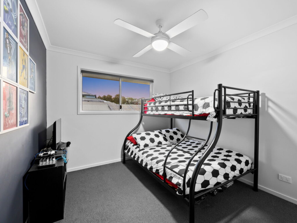 27 McMonagle Crescent, Bellbird Park, QLD 4300