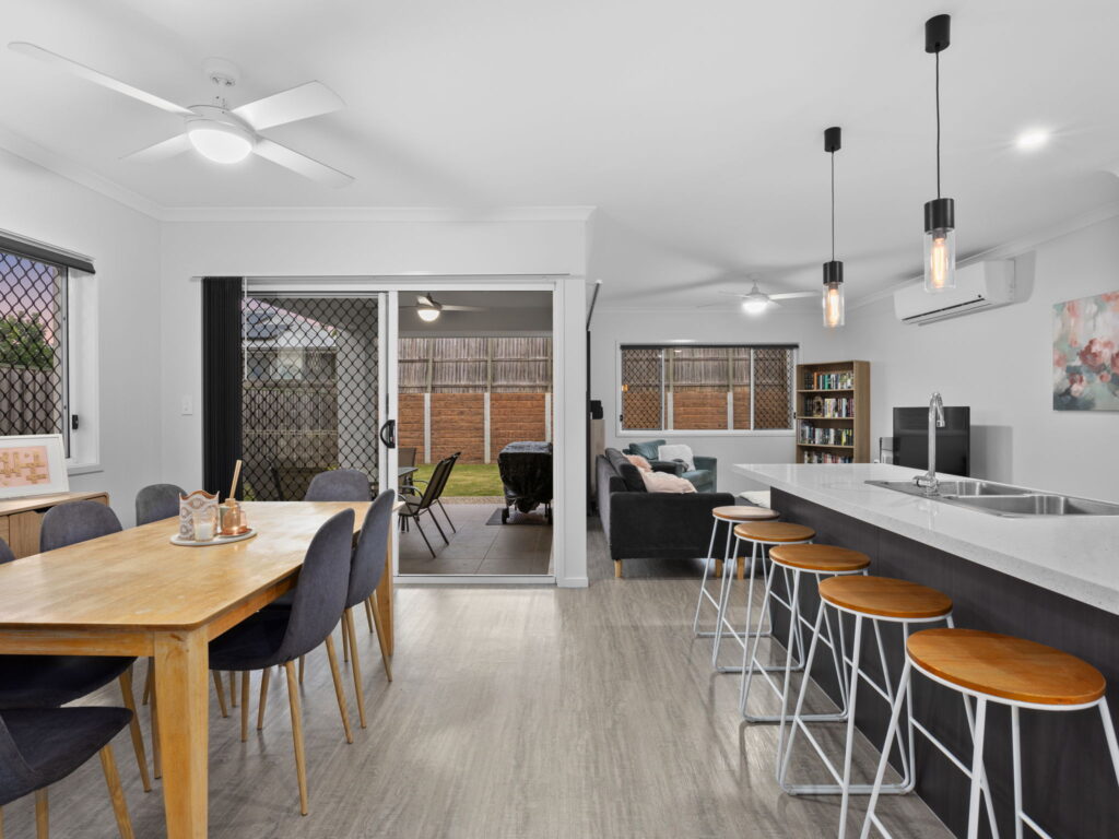 27 McMonagle Crescent, Bellbird Park, QLD 4300