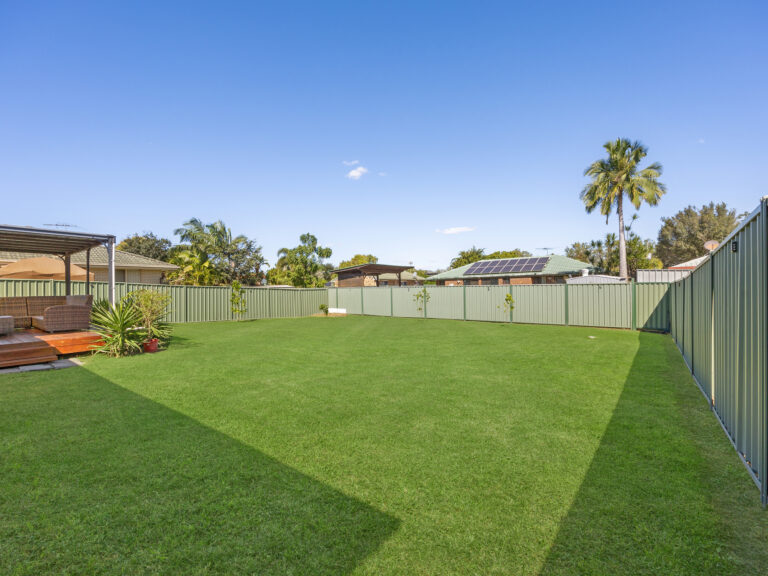 7 Colonial Court, Raceview, QLD 4305