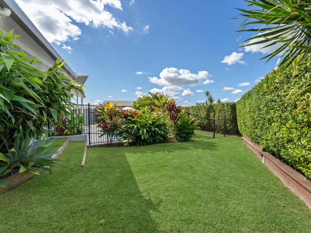 38 Jeff Collins Circuit, Bellbird Park, QLD 4300