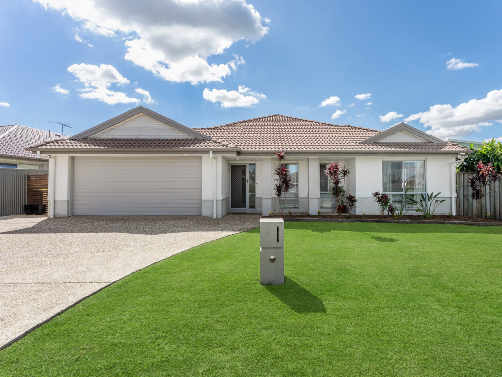 38 Jeff Collins Circuit, Bellbird Park, QLD 4300