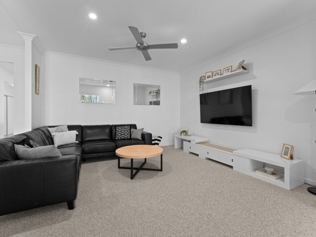 38 Jeff Collins Circuit, Bellbird Park, QLD 4300