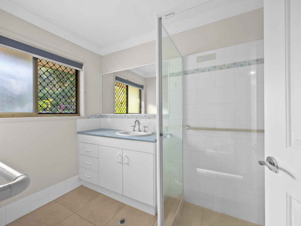2 Marilyn Street, Karalee, QLD 4306