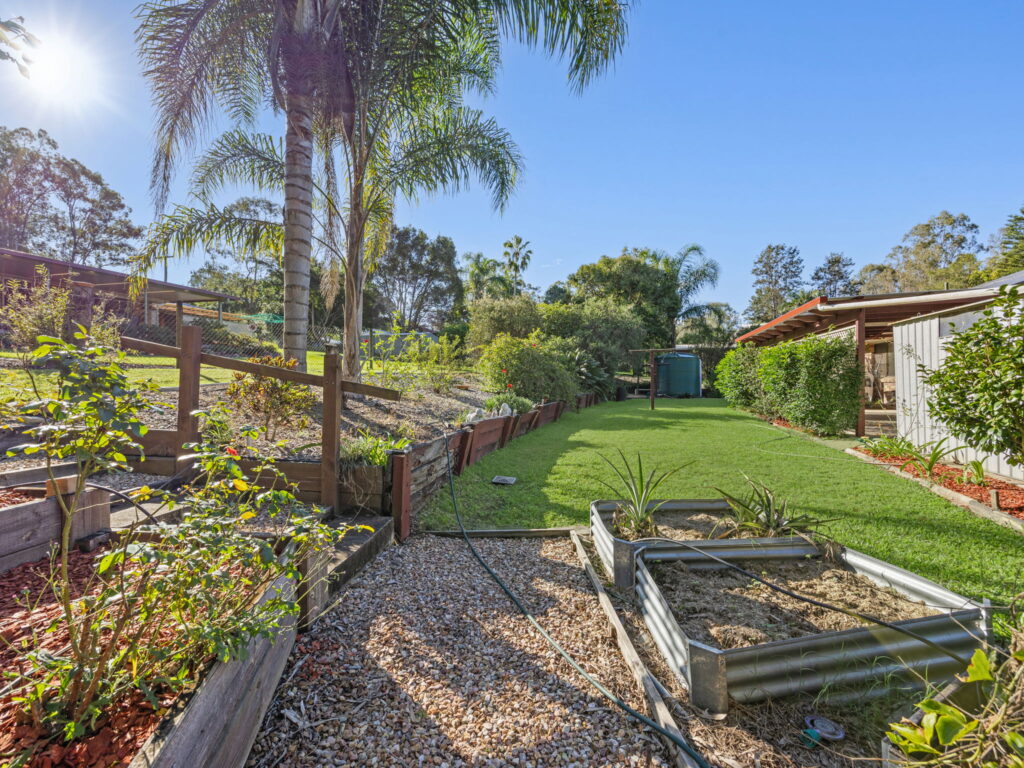 2 Marilyn Street, Karalee, QLD 4306