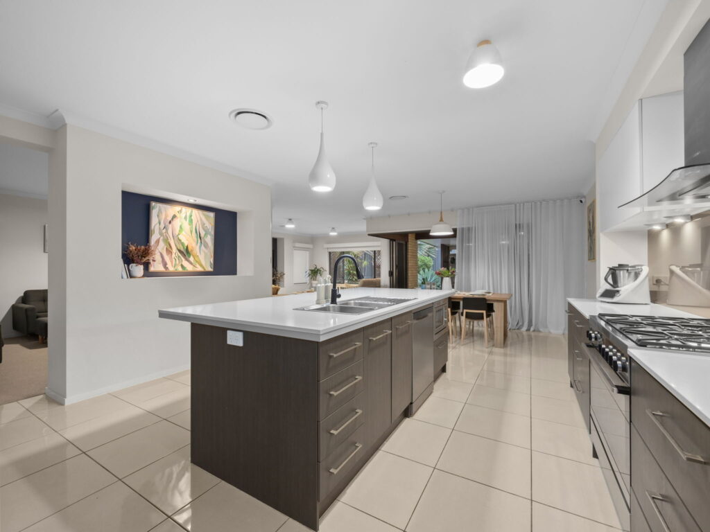 1 Renehan Place, Augustine Heights, QLD 4300