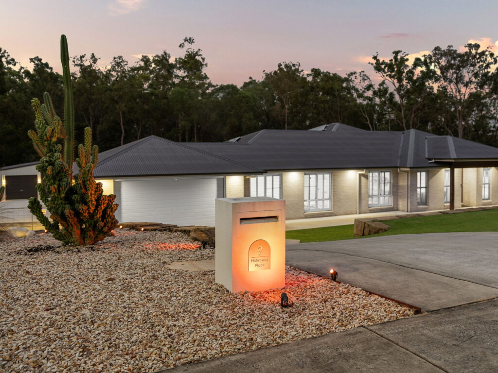 9 Hideaway Place, Karalee, QLD 4306