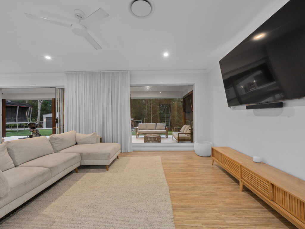 9 Hideaway Place, Karalee, QLD 4306