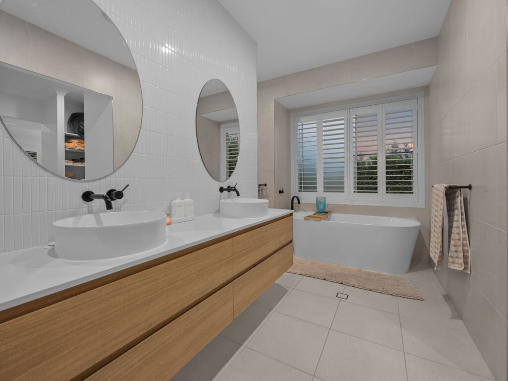 9 Hideaway Place, Karalee, QLD 4306