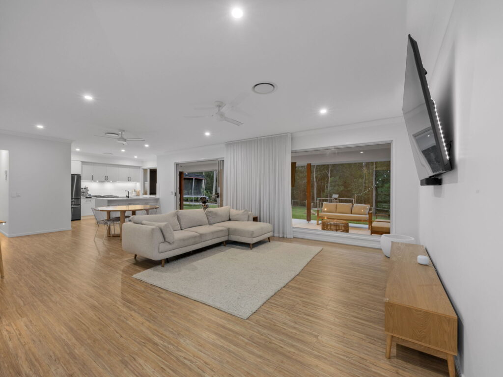 9 Hideaway Place, Karalee, QLD 4306