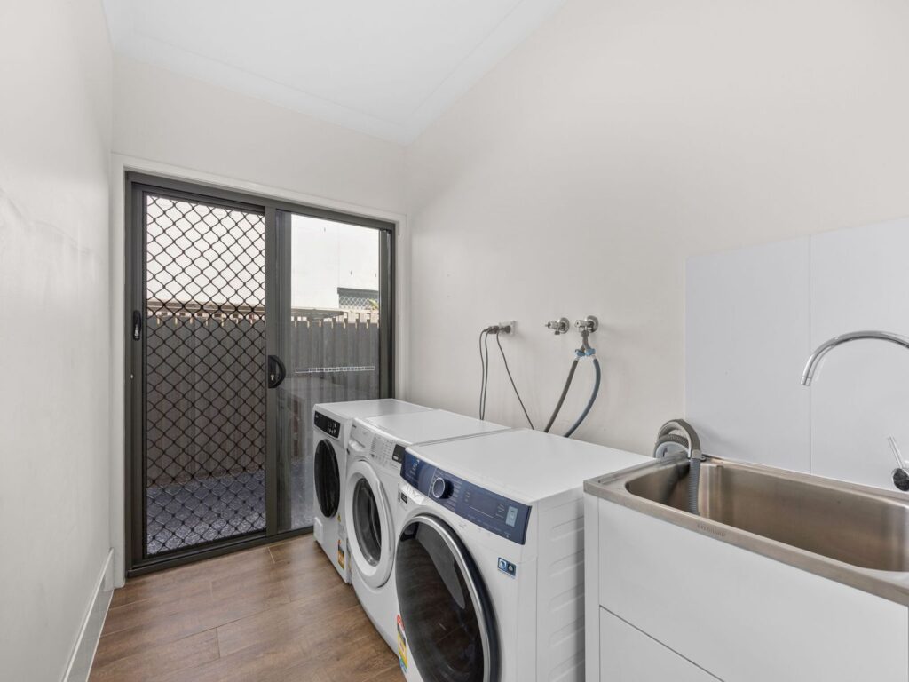 17 Brooking Rise, Ripley, QLD 4306