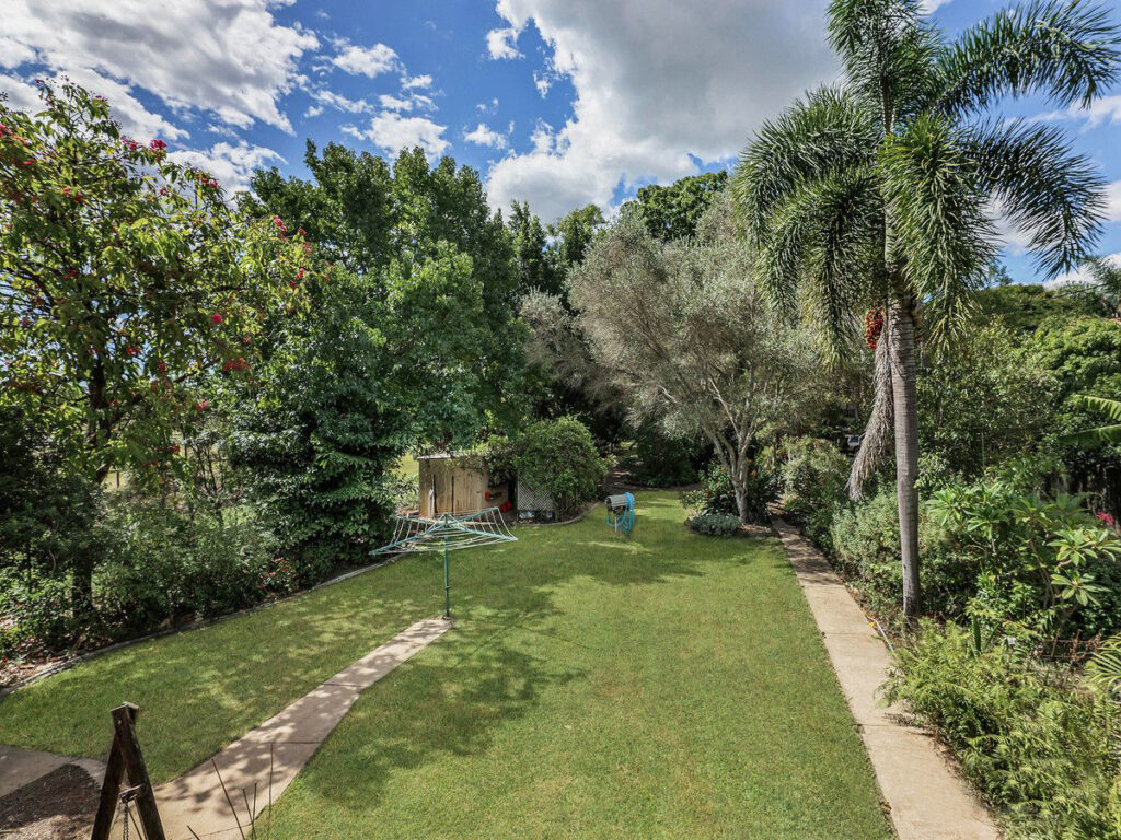 8 Thomas Street, Blackstone, QLD 4304