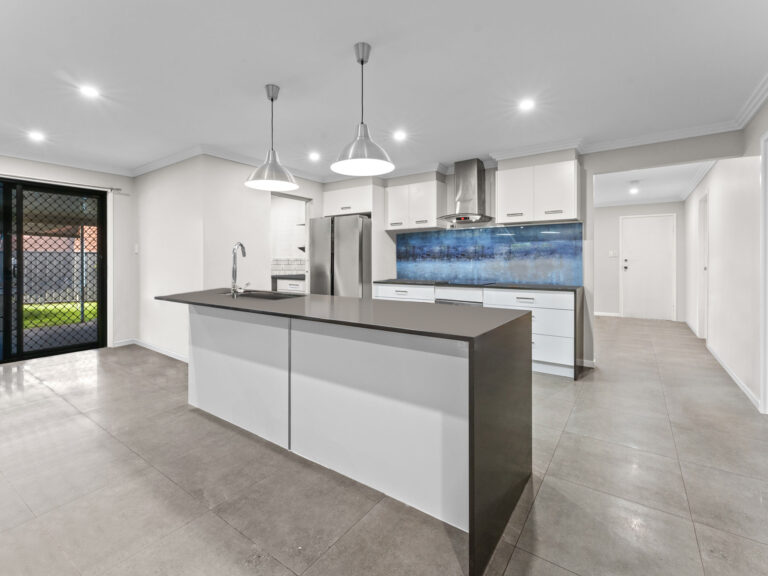 7 Calford Court, Heritage Park, QLD 4118