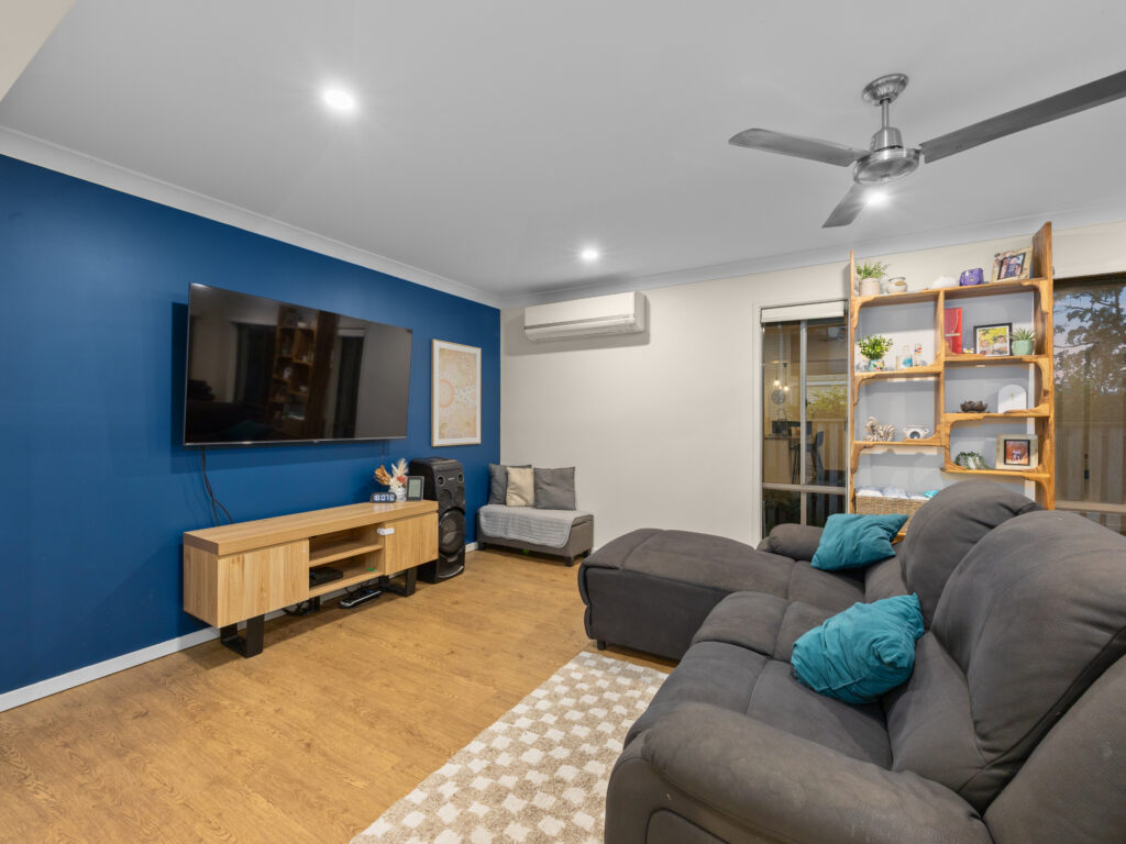 2 Dalewood Place, Fernvale, QLD 4306