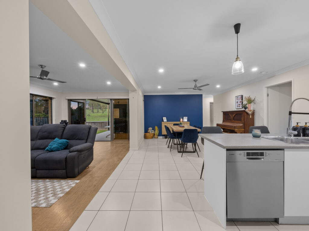 2 Dalewood Place, Fernvale, QLD 4306