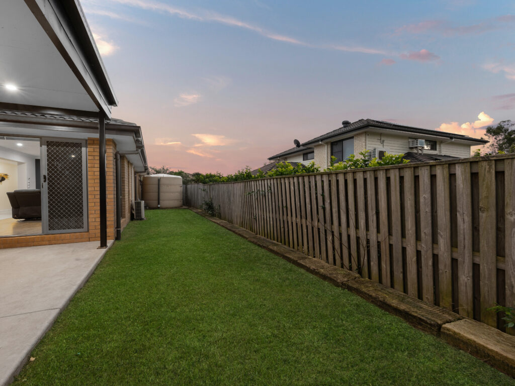 2 Dalewood Place, Fernvale, QLD 4306