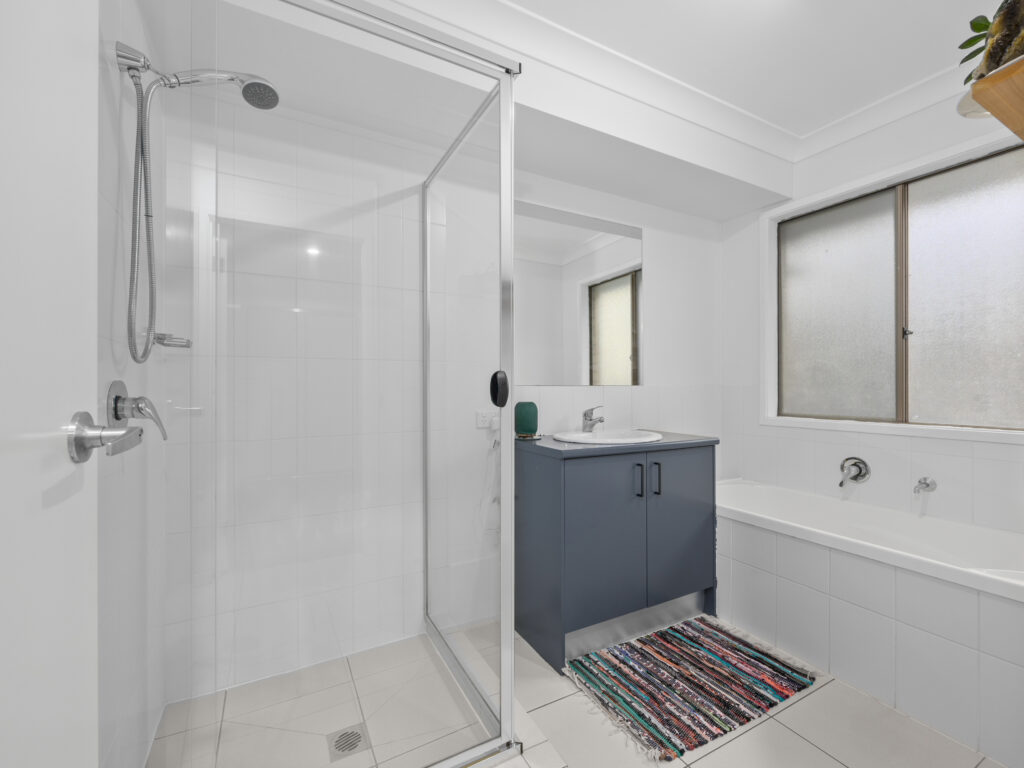 2 Dalewood Place, Fernvale, QLD 4306