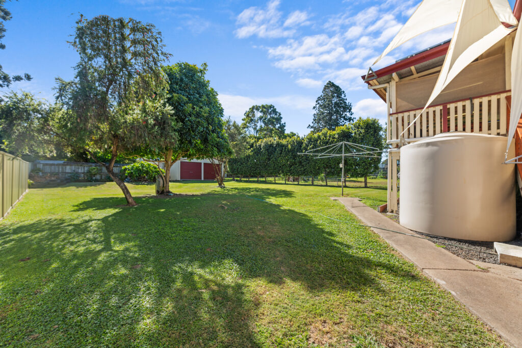 15 Peacock Street, One Mile, QLD 4305