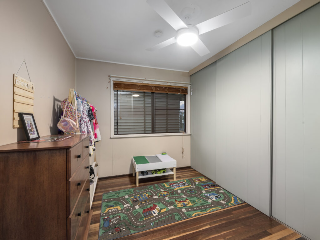 14 Mary Street, Flinders View, QLD 4305