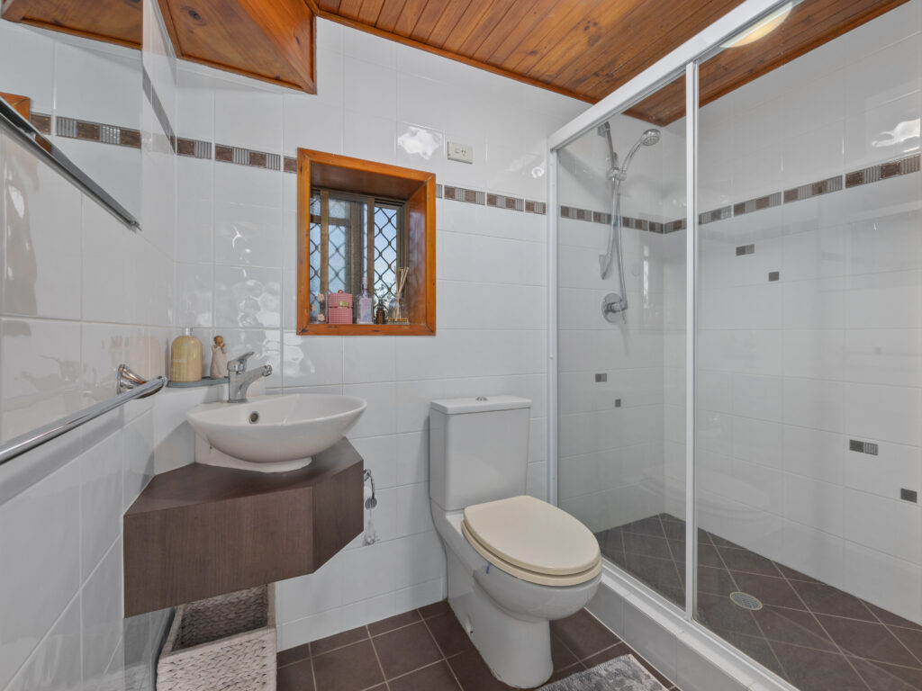 14 Mary Street, Flinders View, QLD 4305