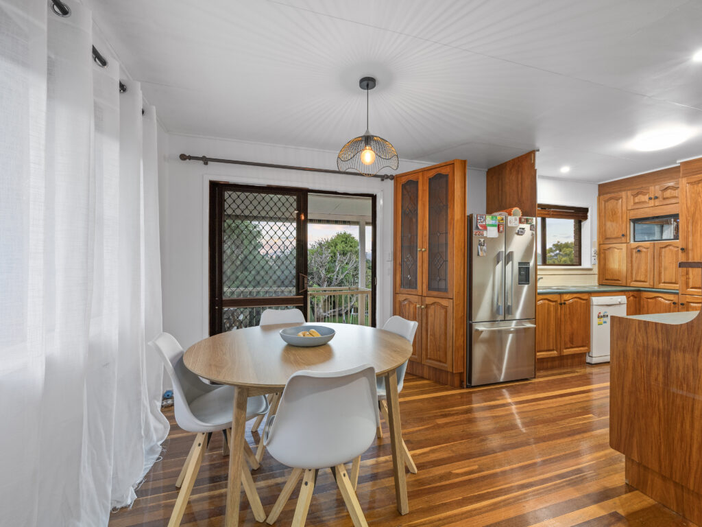 14 Mary Street, Flinders View, QLD 4305