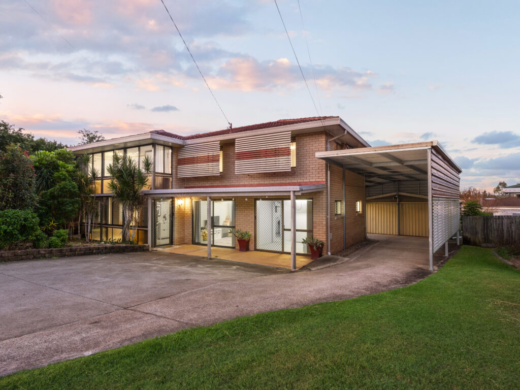 14 Mary Street, Flinders View, QLD 4305