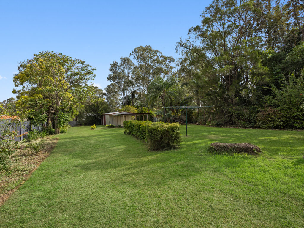 15 Vineyard Street, One Mile, QLD 4305