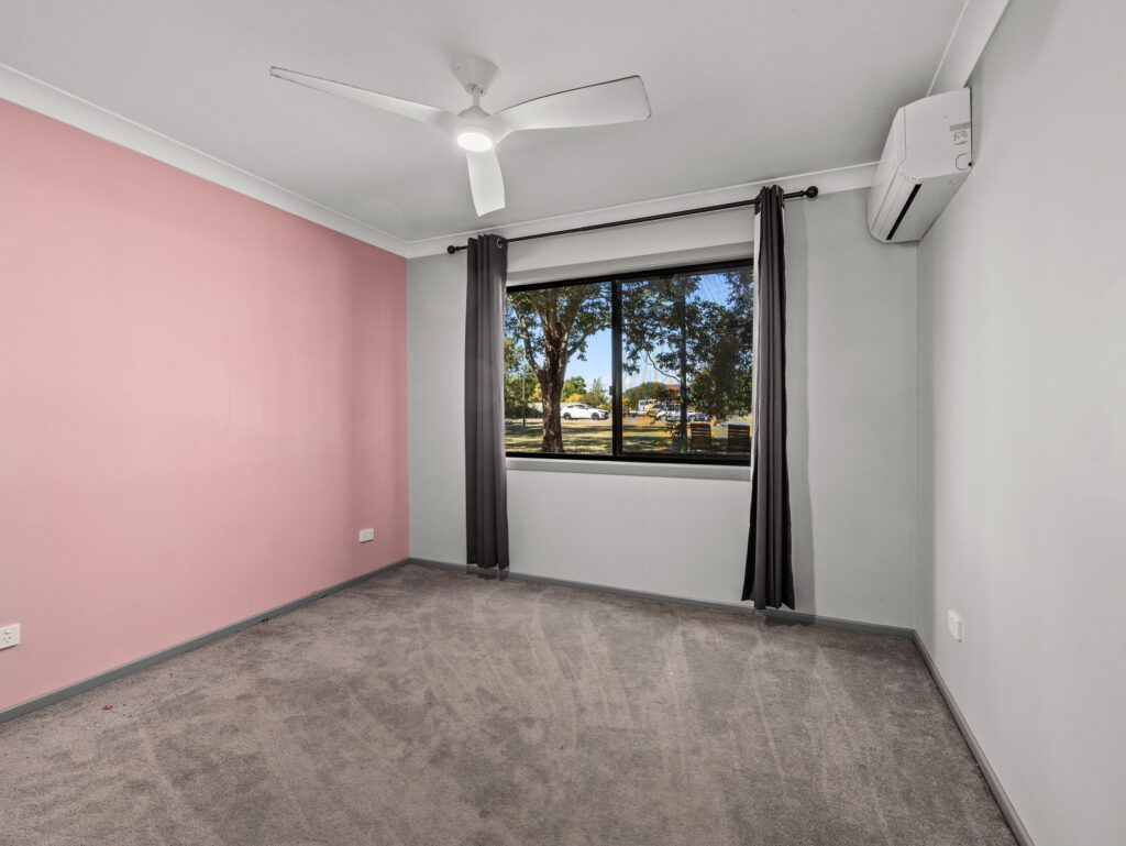 9 Cornish Street, Bundamba, QLD 4304