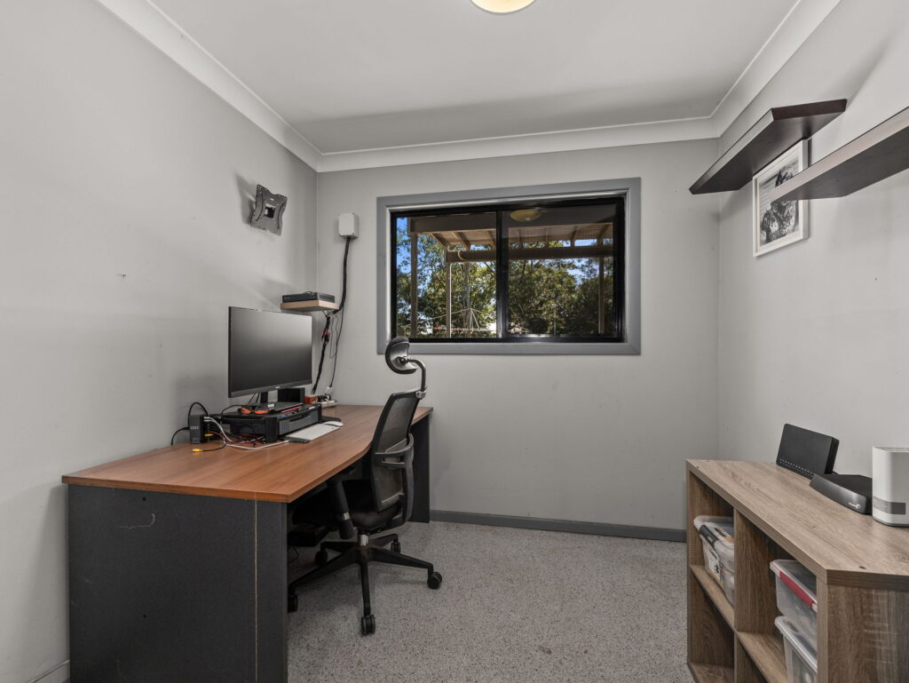 9 Cornish Street, Bundamba, QLD 4304
