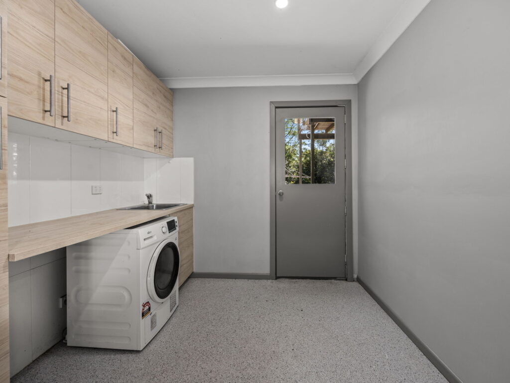 9 Cornish Street, Bundamba, QLD 4304