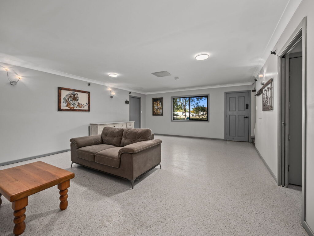 9 Cornish Street, Bundamba, QLD 4304