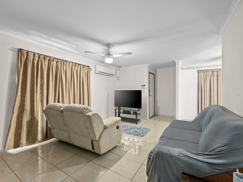 32 Barry Drive, Redbank Plains, QLD 4301
