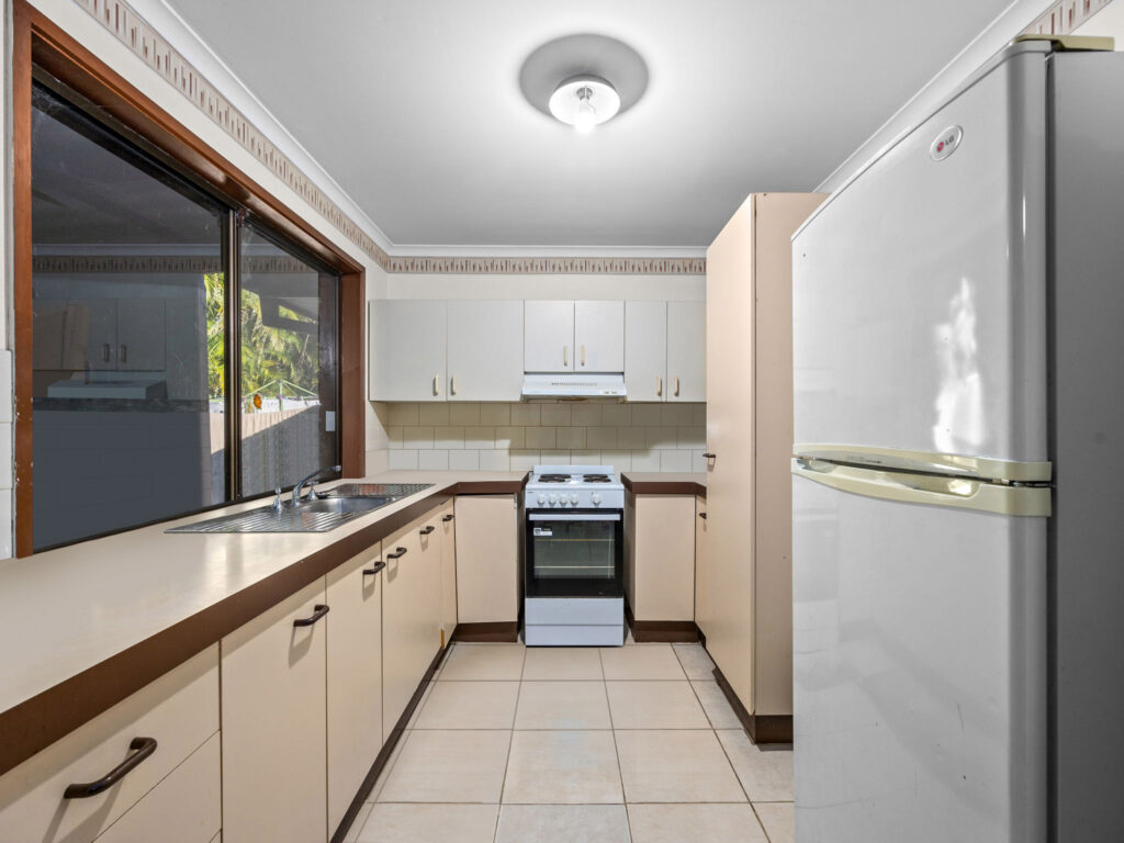 32 Barry Drive, Redbank Plains, QLD 4301