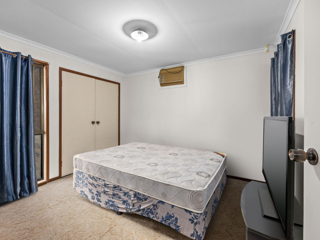 32 Barry Drive, Redbank Plains, QLD 4301
