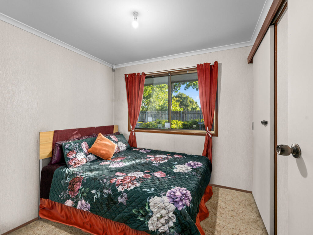 32 Barry Drive, Redbank Plains, QLD 4301