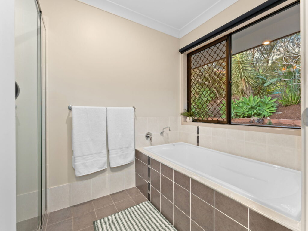 7 Kraut Court, Minden, QLD 4311