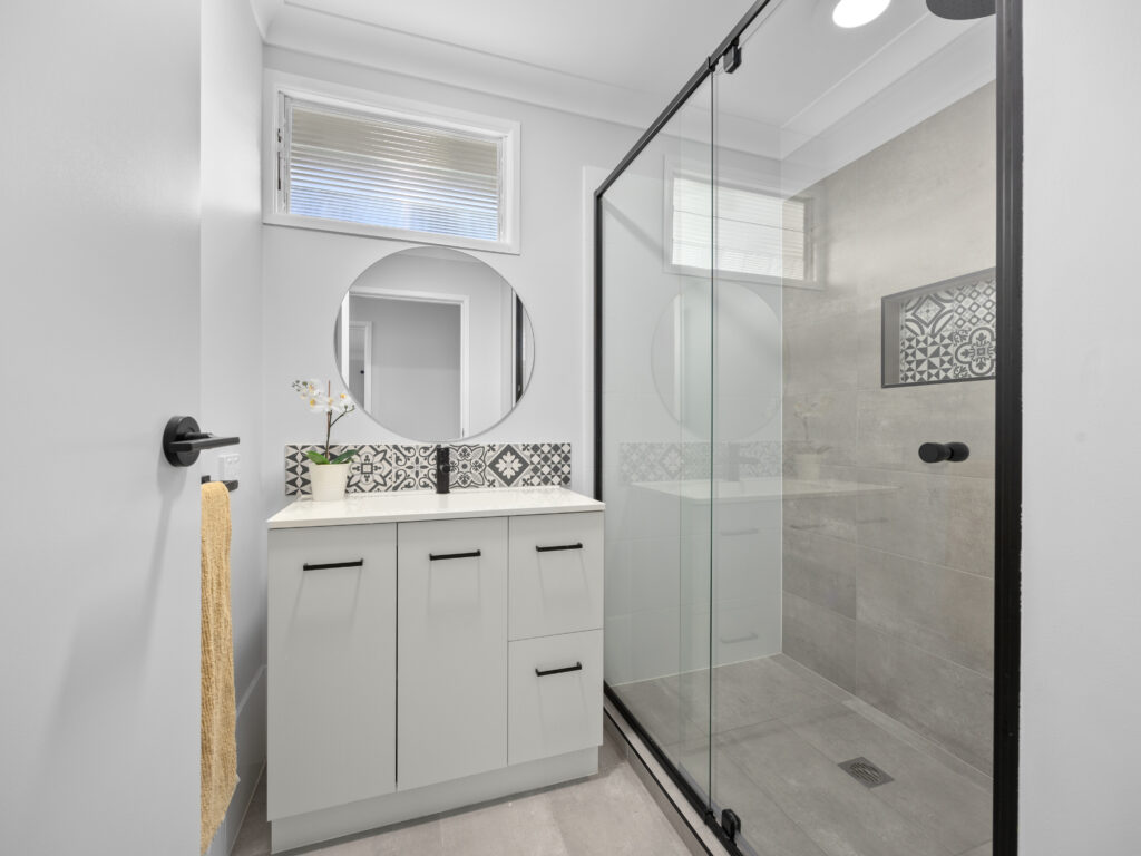 2/71 Oxley Drive, Barellan Point, QLD 4306