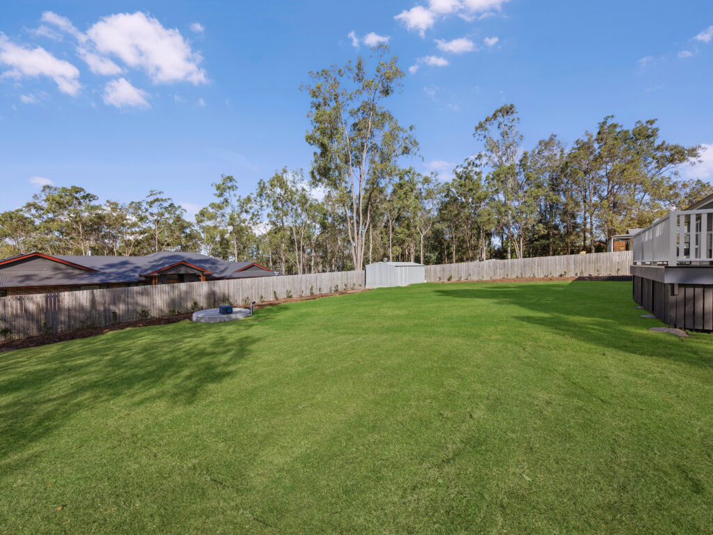 2/71 Oxley Drive, Barellan Point, QLD 4306