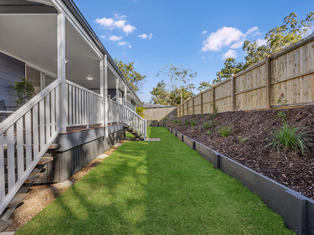 2/71 Oxley Drive, Barellan Point, QLD 4306