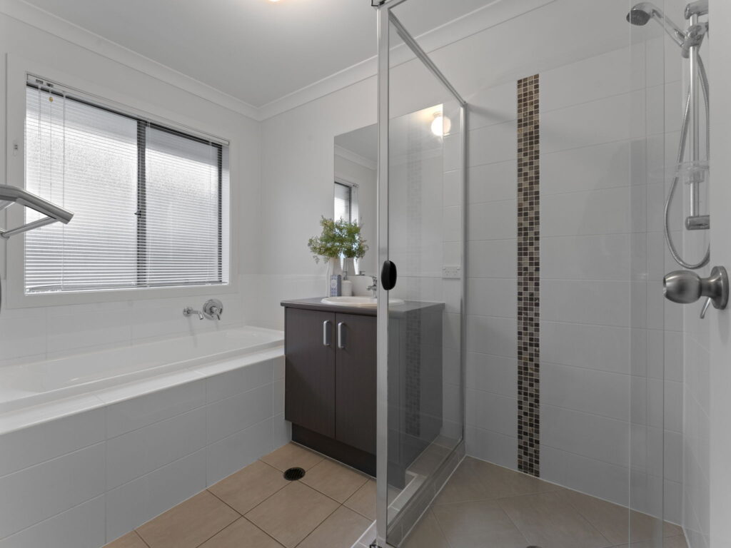 10 Tetta Street, Augustine Heights, QLD 4300