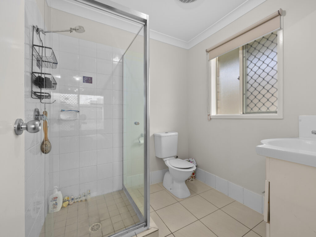 18 Davies Street, Goodna, QLD 4300