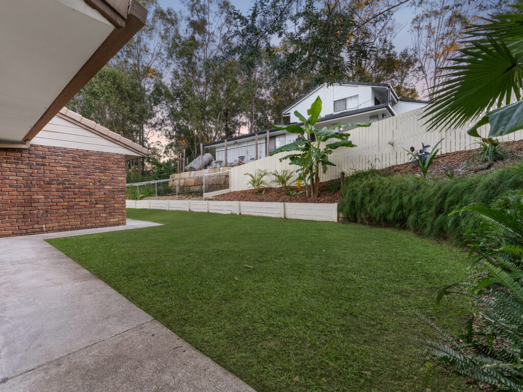 15 Buttler Street, Bellbird Park, QLD 4300