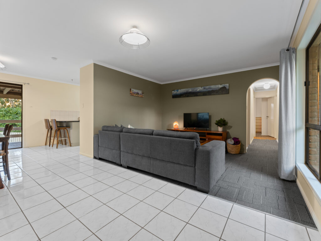 15 Buttler Street, Bellbird Park, QLD 4300