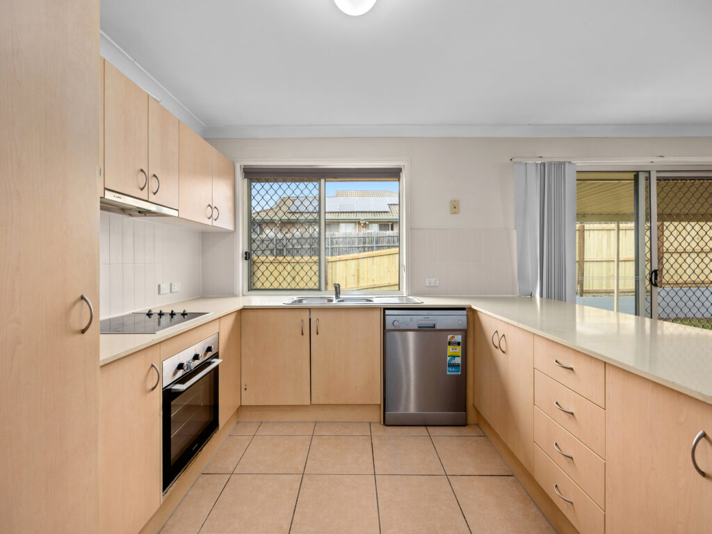 42 Chetwynd Street, Redbank Plains, QLD 4301