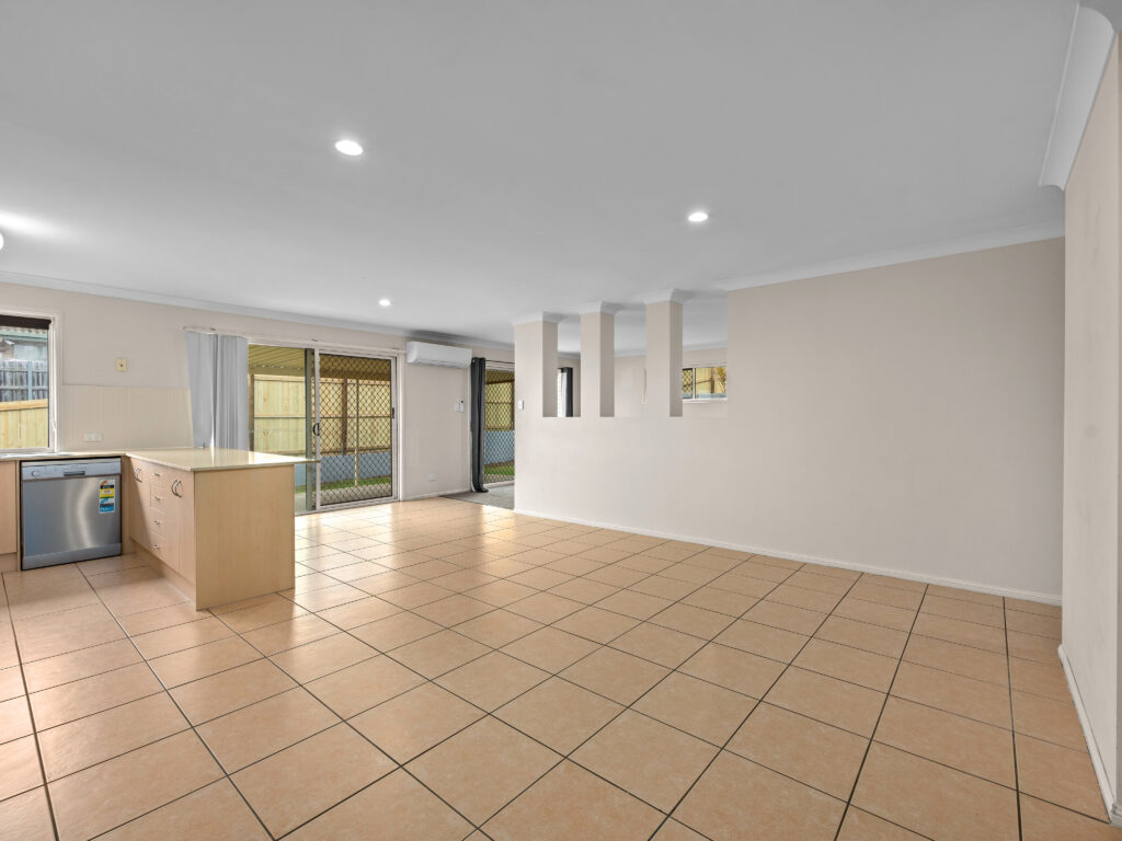 42 Chetwynd Street, Redbank Plains, QLD 4301