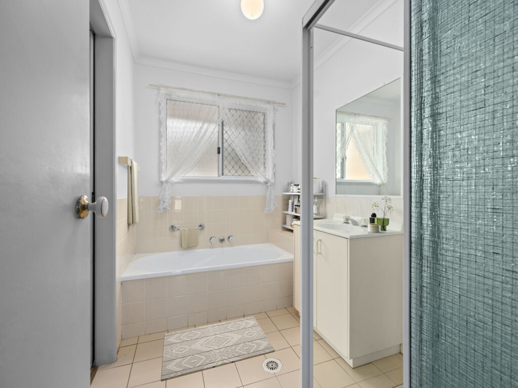2/250 Brisbane Terrace, Goodna, QLD 4300