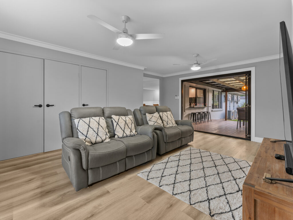 132 Blackwall Road, Chuwar, QLD 4306