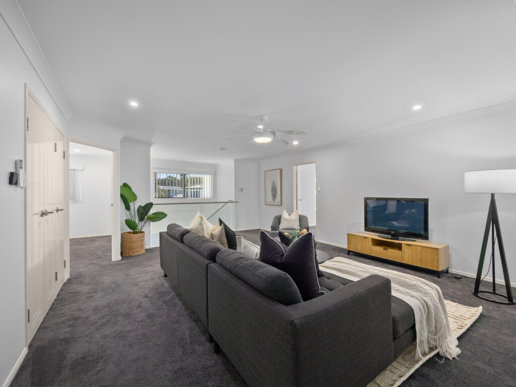 45 Ridgewood Drive, Brookwater, QLD 4300