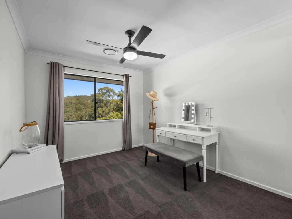 24 Islay Street, Spring Mountain, QLD 4300