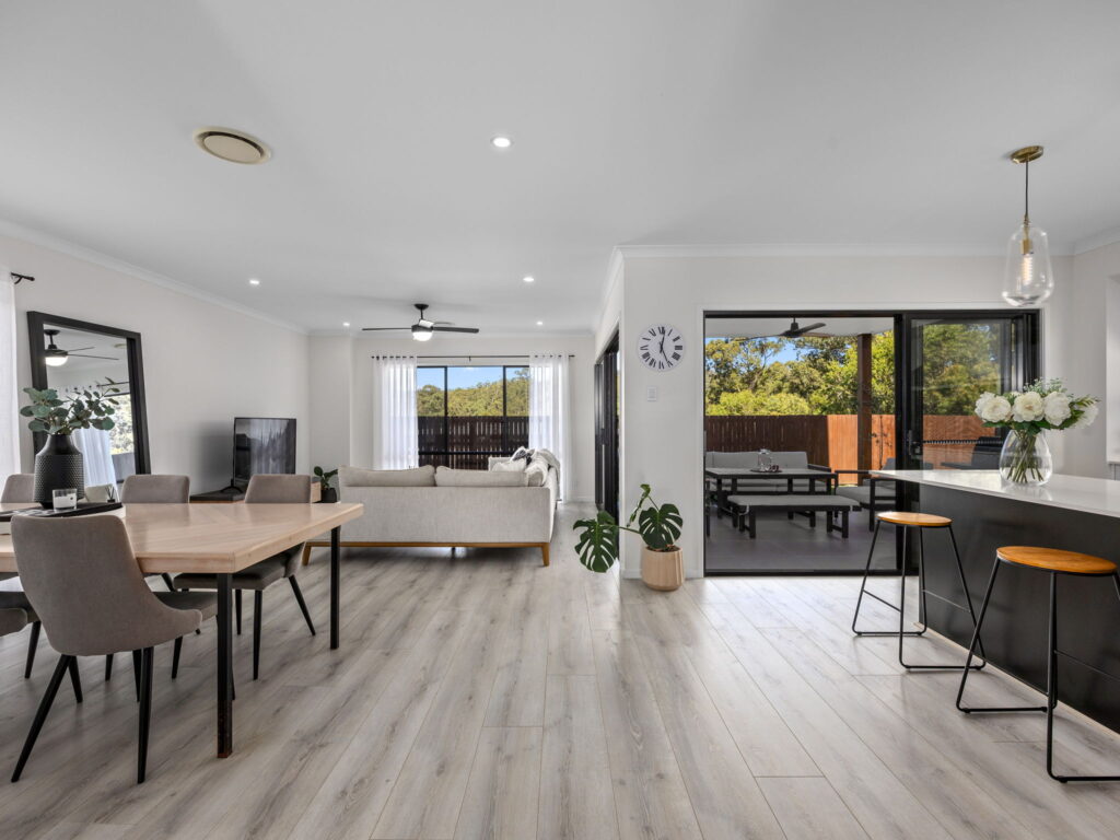 24 Islay Street, Spring Mountain, QLD 4300