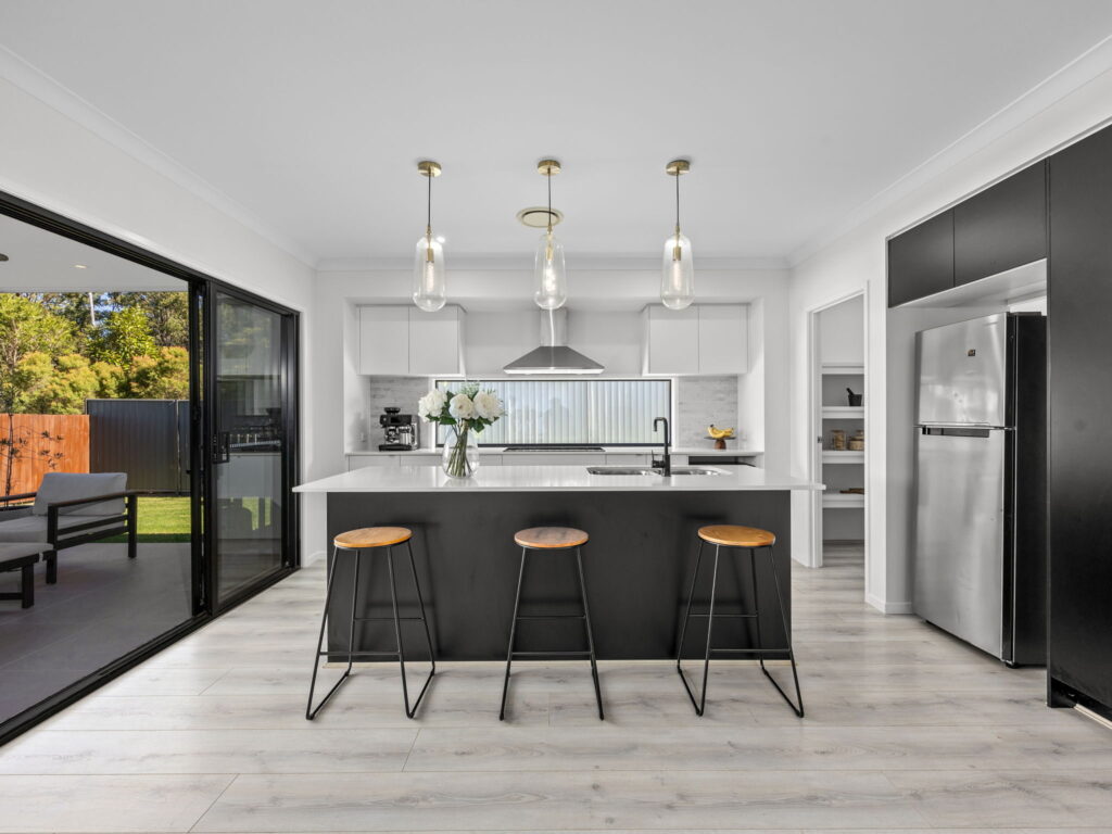 24 Islay Street, Spring Mountain, QLD 4300